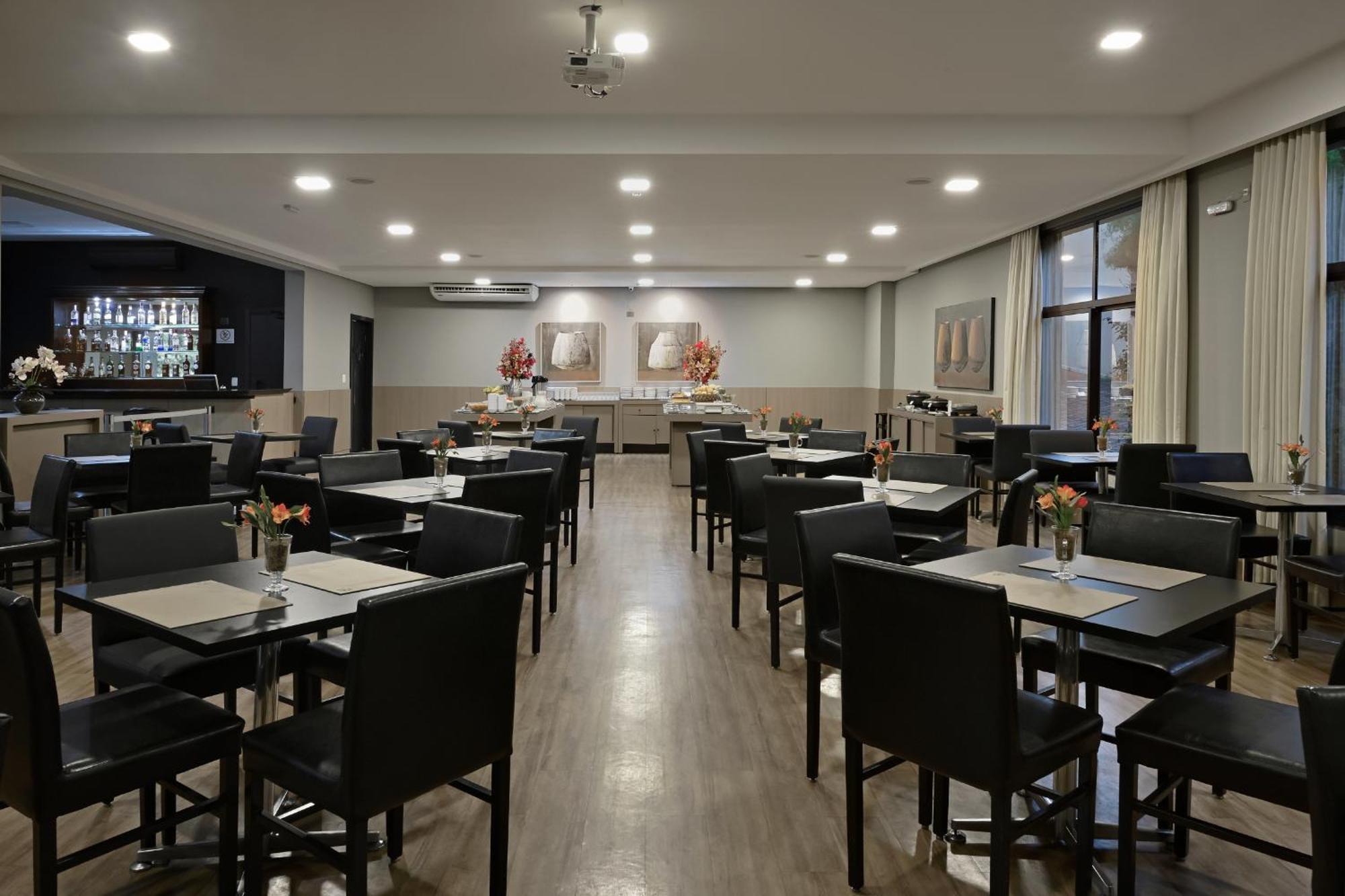 花园酒店 里贝朗普雷托 外观 照片
